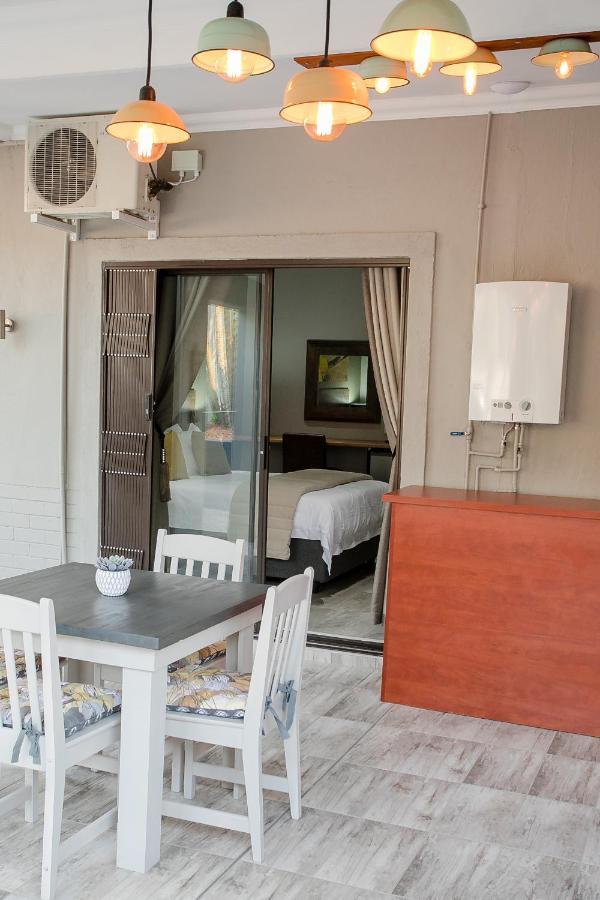 Vinique Guesthouse 넬스프리트 외부 사진
